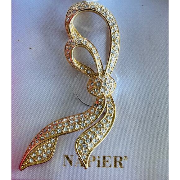 Vintage Napier Gold-Tone Bow Rhinestone  Brooch   Jewelry New In Box - Picture 1 of 6